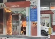 Mobil Pelangsir Diduga Isi BBM Pakai Jeriken Meledak dan Terbakar di SPBU Sengkang