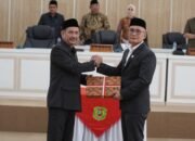 Penyerahan Raperda, Pj Wali Kota Palopo Hadiri Rapat Paripurna DPRD