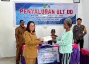 Dua Desa di Tomoni Timur Salurkan BLT Dana Desa Tahap III